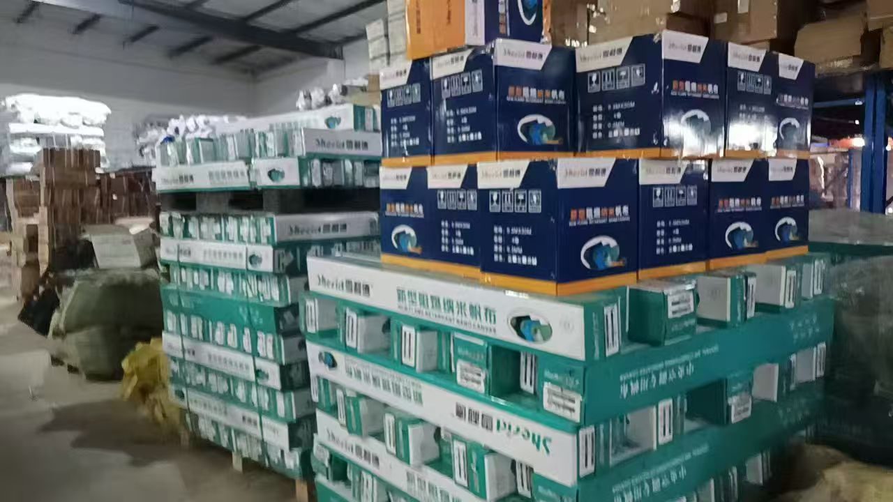 中州暖通800㎡标准化仓储车间实景 1